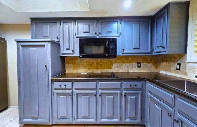 3531 Hyde Park Ave Gallery 4