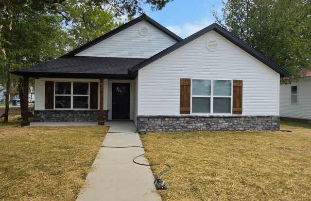 Brand New 3br, 2ba beauty! Gallery 1