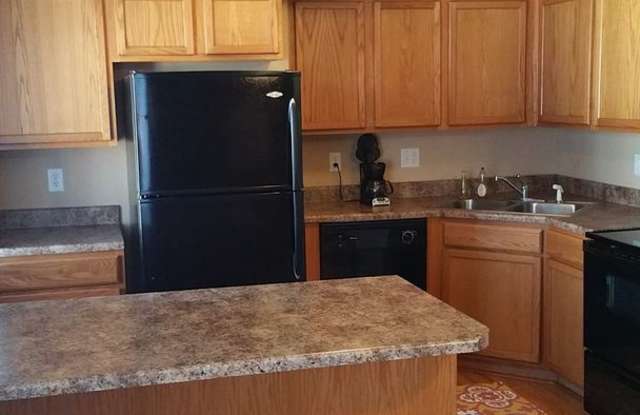 415 Grandview Court Gallery 2