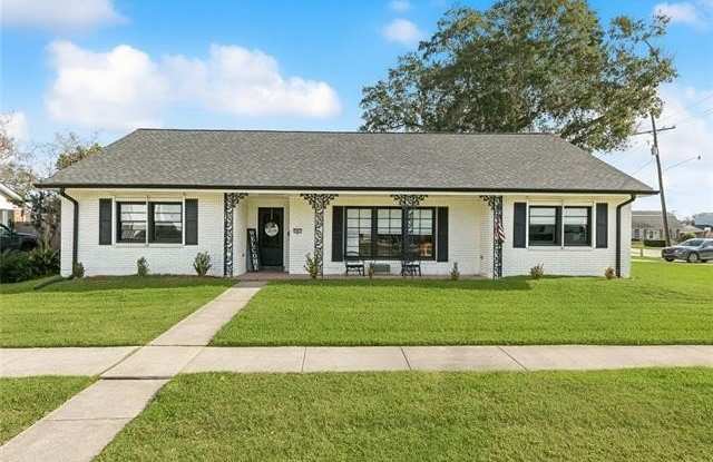 5001 PURDUE Drive photos photos