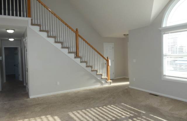 11928 North Tracy Avenue Gallery 3
