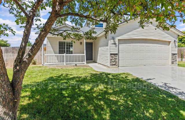 3901 Winston St photos photos