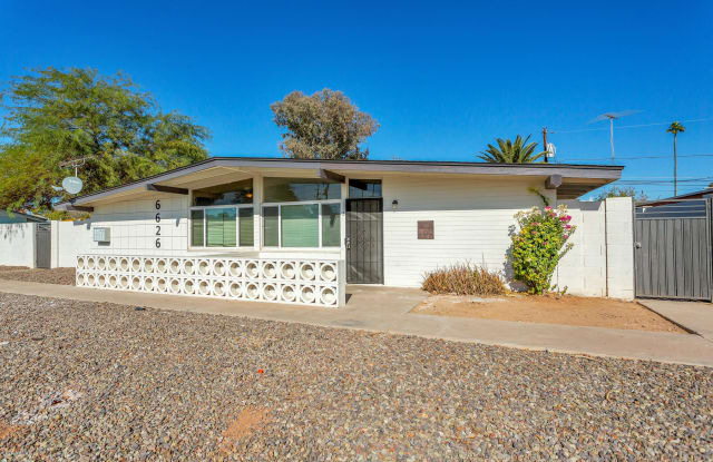 6626 E EARLL Drive - 6626 East Earll Drive, Scottsdale, AZ 85251