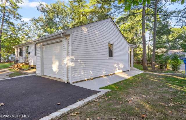 101 Lettau Drive Gallery 3