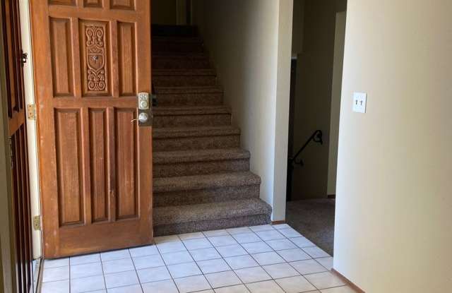 A Rosemont 4 Bdrm, 3 Bath Gallery 3