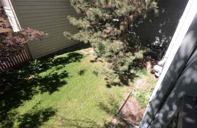 122 Genesee Court Gallery 3