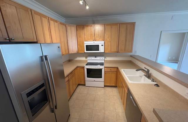 Newly updated  - 2-bedroom / 2-bath Condo - Tapestry Flats at Lowry - *** Now offering 4- weeks FREE on 10/15/26 move ins!!!*** Gallery 4