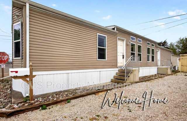 15 W Redwood Ave photos photos