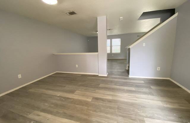 7423 COPPER LK Gallery 3
