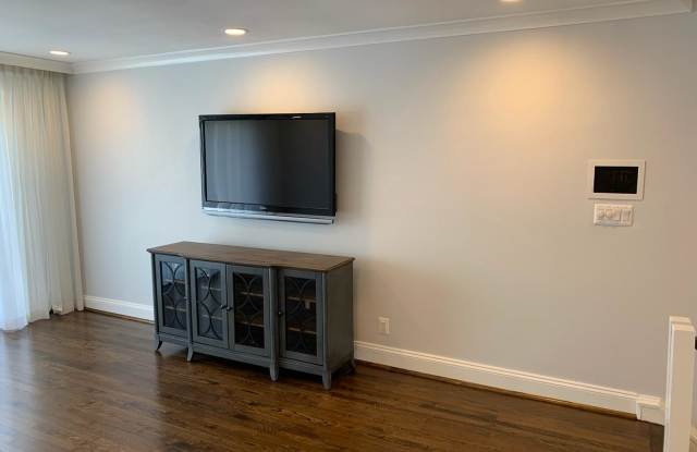 759 DELAWARE AVENUE SW Gallery 4