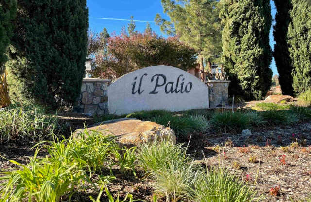 Great One Bedroom Condo w/ A/C photos photos