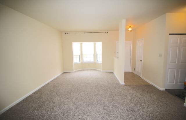 14793 Winding Loop Gallery 2