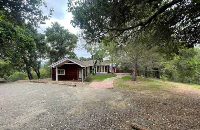 SARATOGA  Custom 3-Bedroom, 3-Bath Home on 3 Acres photos photos