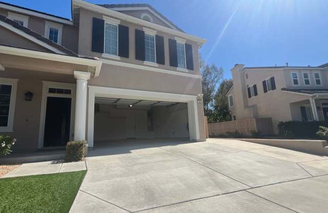 Spacious 4-Bedroom Home in Quiet Vista Cul-de-Sac Gallery 1