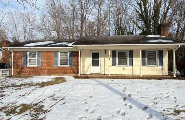 3 Bedroom, 2 Bathroom House in Burlington! photos photos