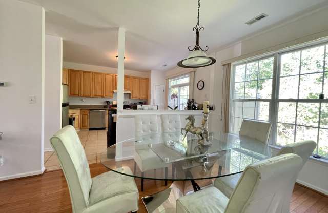 17 Persimmon Lane Gallery 4