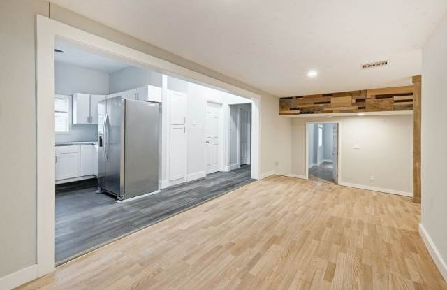 House available in West Campus with walking distance to Bus Stop photos photos