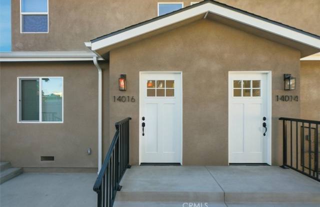 14016 Hubbard Street photos photos