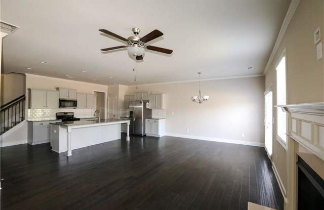 2057 Wheylon Court Gallery 3