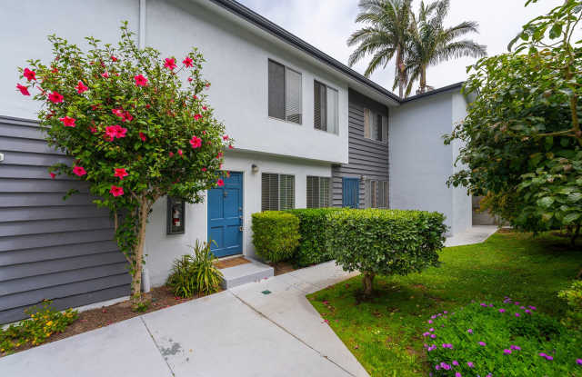 Manhattan Beach Boulevard Gallery 4