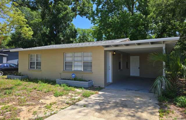 Updated 2-bedroom, 1-bathroom home - 112 Palm Drive, Daytona Beach, FL 32117 Updated 2-bedroom, 1-bathroom home - 112 Palm Drive, Daytona Beach, FL 32117