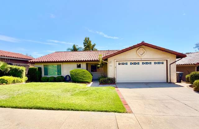 Lovely Single Story Home in Quiet Neighborhood of Fallbrook, Minutes to Everything! Gallery 1