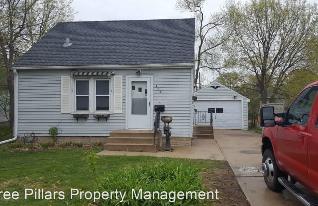 402 8TH AVENUE NW - 402 8th Avenue Northwest, Rochester, MN 55901
