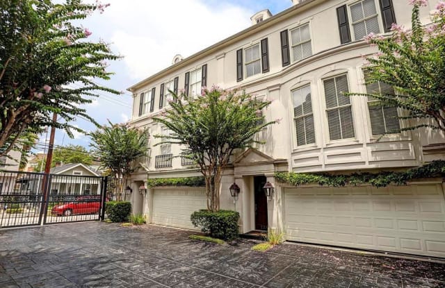 136 Oak Place Drive - 136 Oak Place Dr, Houston, TX 77006