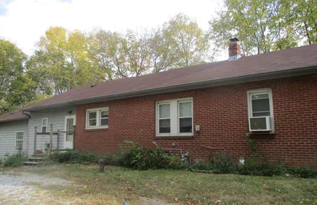 5713 Bluff Road - A photos photos
