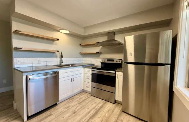ONE MONTH FREE! LIMITED TIME ONLY! Mission Apartment, home by the River! Gallery 4