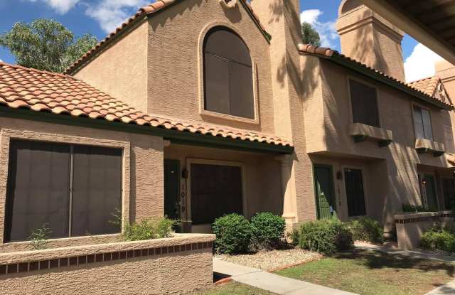 2-bed, 2.5 bath townhome with community pool photos photos