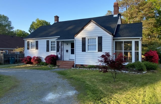 7107 Hermitage Road - 7107 Hermitage Road, Lakeside, VA 23228