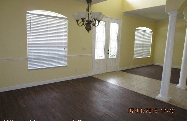 16349 Birchwood Way Gallery 2