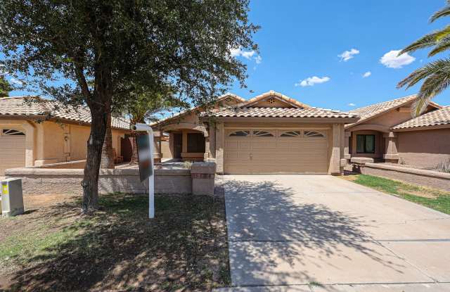 Beautifully renovated 3 bedroom 2 bathroom in great neighborhood! photos photos