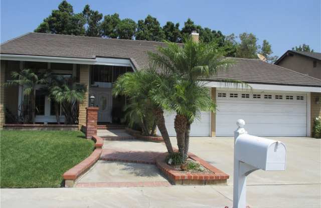 15929 Las Palmeras Avenue Gallery 3