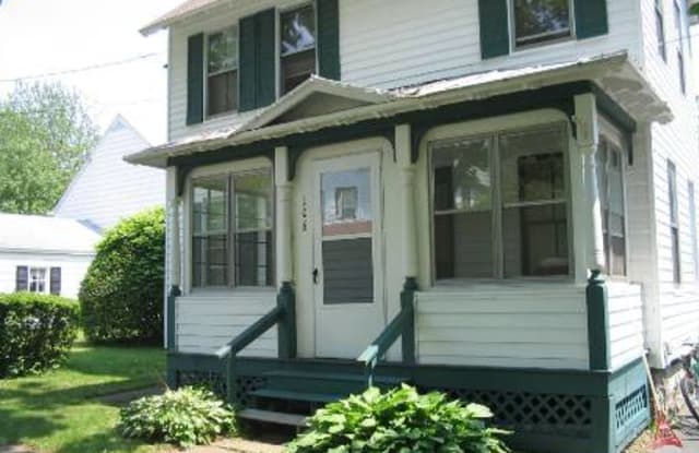106 Lawrence ST photos photos