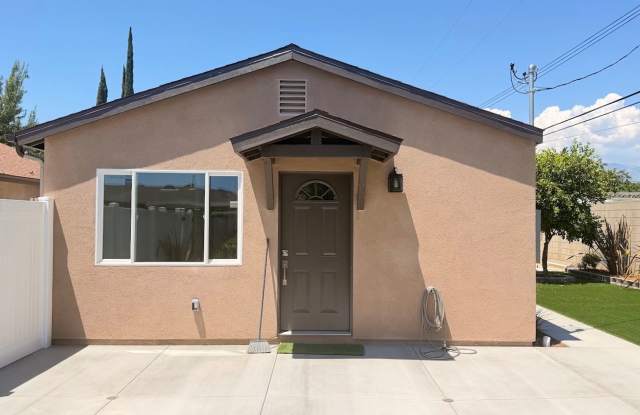 Brand-New 2 Bed, 1 Bath in Pomona photos photos