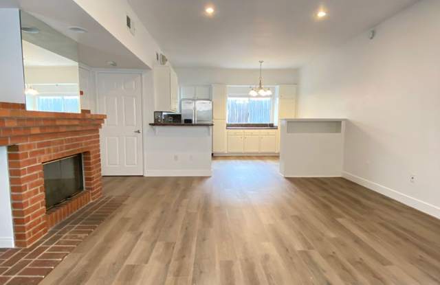 10761 Lawler St #3 Gallery 4