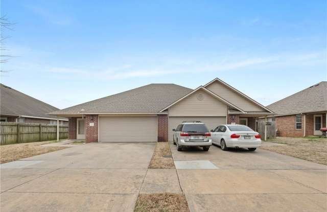 1667 Evening Shade Drive photos photos