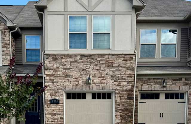3BR/2BA Townhouse in Berewick - 5810 Clan MacLaine Drive, Mecklenburg County, NC 28278