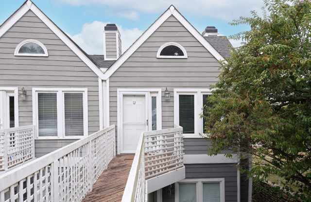 Updated Condo Steps from Vanderbilt with Private Balcony  Parking photos photos