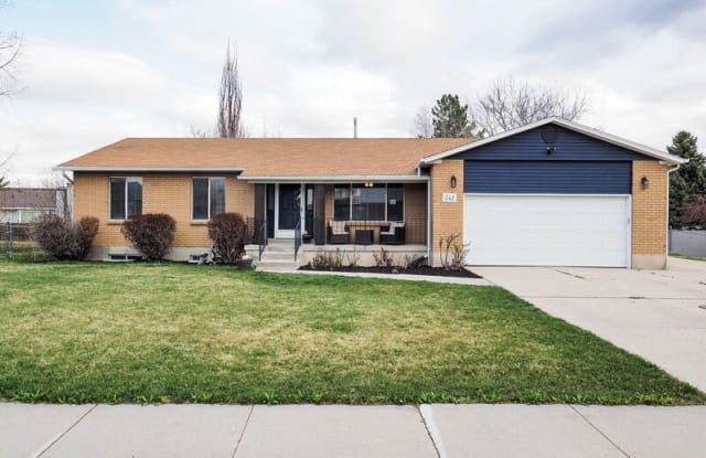 341 E Heather Ridge Circle - 341 10920 South, Sandy, UT 84070
