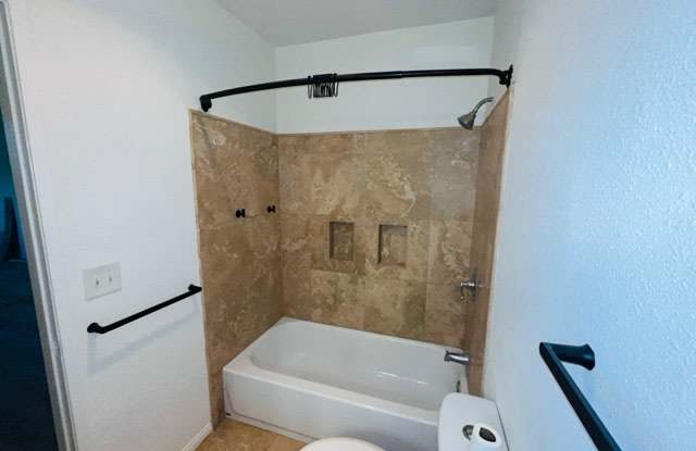 2948 Kalmia Street  Unit A Gallery 4