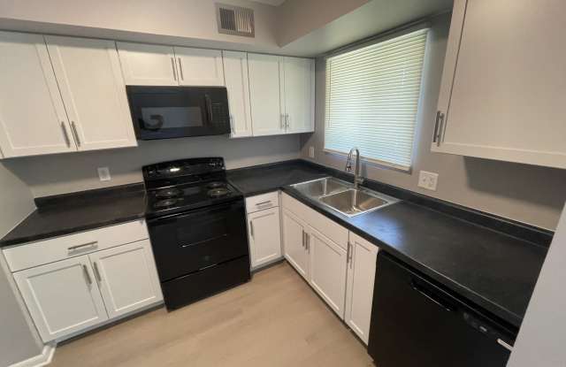 4620 Wakeley Street - 4 photos photos