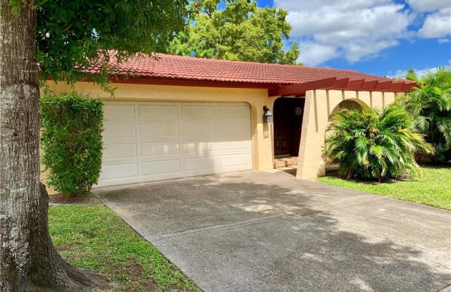 7693 JUSTIN COURT N - 7693 Justin Court North, West Lealman, FL 33709