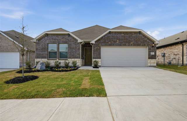 NEW CONTRUCTION 3/2/2 FOR LEASE IN SHERMAN! photos photos