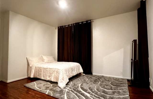4917 Leemans Way Gallery 3