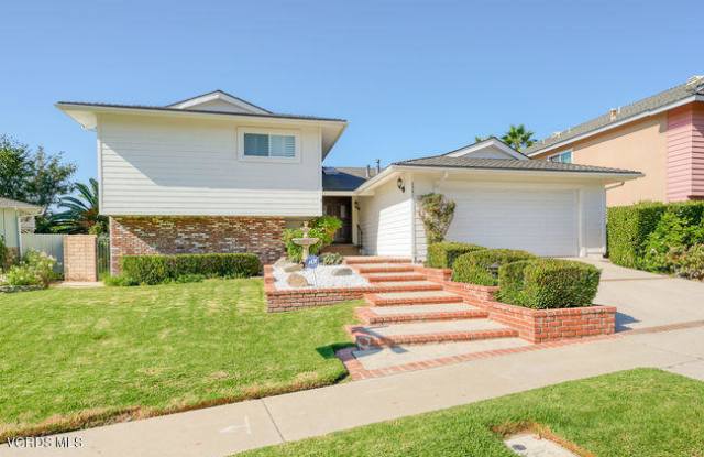 5561 Rainbow Crest Drive Gallery 2