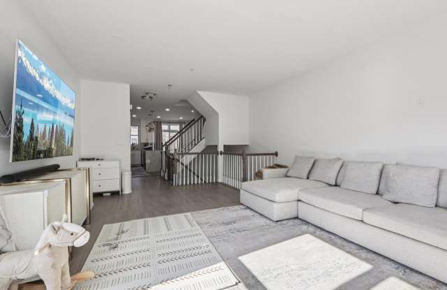 458 BUFFALO CT photos photos