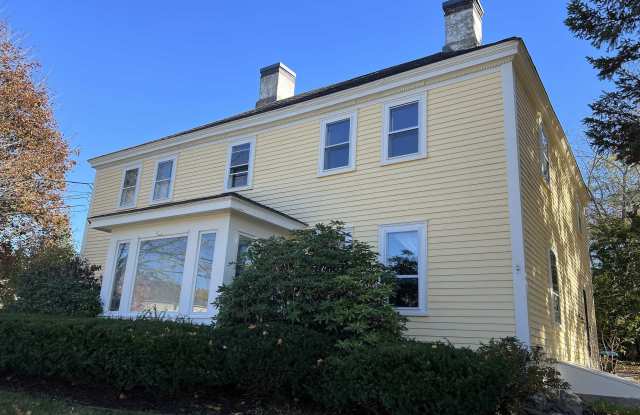 156 Portsmouth Avenue Gallery 1